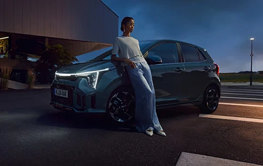 Striking new front details